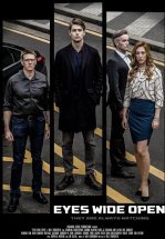 С широко открытыми глазами